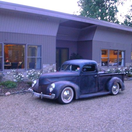 Buffalo Motel And Country Retreat Porepunkah Buitenkant foto