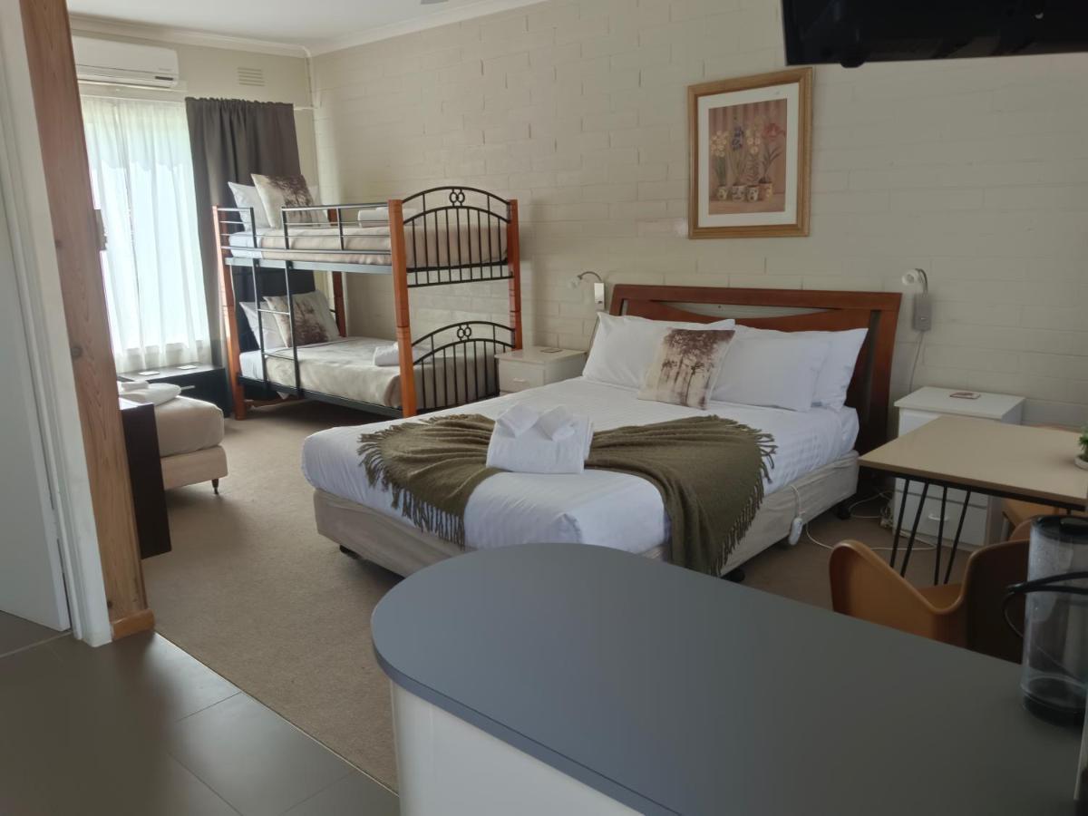 Buffalo Motel And Country Retreat Porepunkah Buitenkant foto